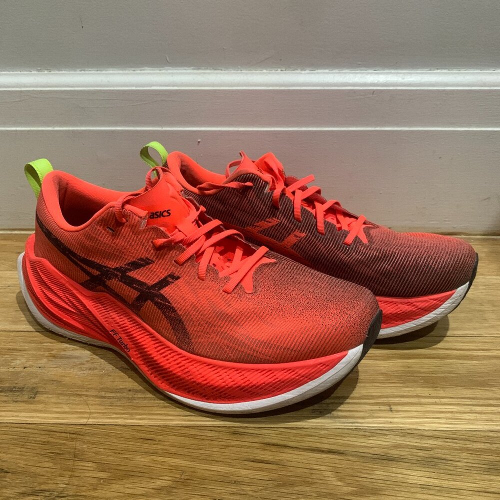 ASICS Superblast
